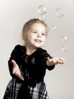"дежурные" мыльные пузыри... но КАКИЕ эмоции вызывают у деток!