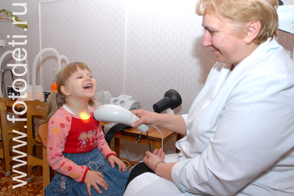 Дети на развивающих занятиях: Лечебные процедуры, поднимающие настроение детям.