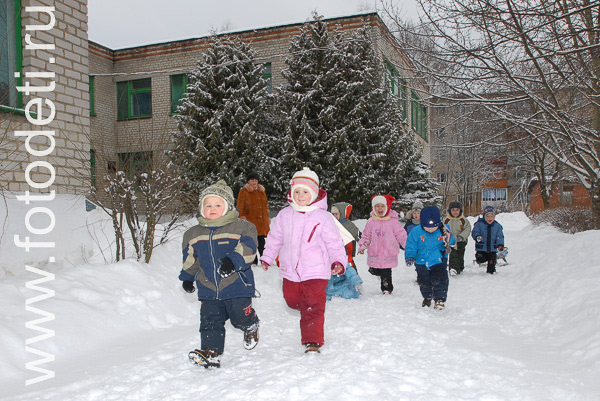 Фотографии детей в галере сайта фотодети.ру. Белая зима в детском саду.