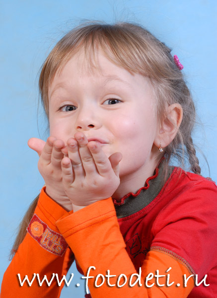 Фото детского фотографа Игоря Губарева. Воздушный поцелуй.