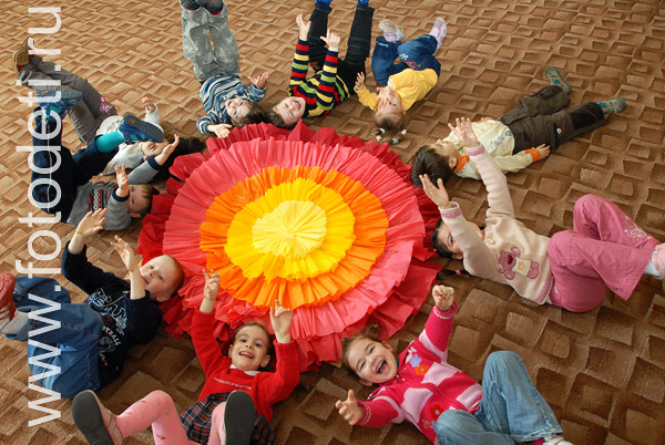 Фотографии детей в галере сайта фотодети.ру. Солнечная система.