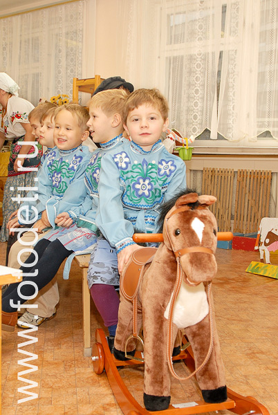 Фото детей в игре: Русский фольклор.