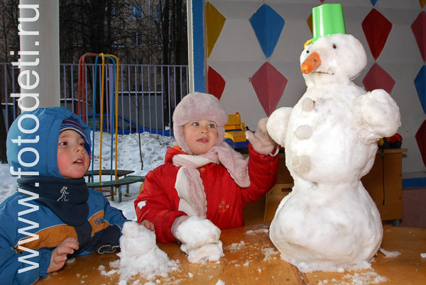 Фото детей в игре: Снежное творчество.