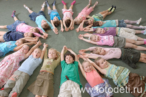 Общение детей. Фотосъёмка групп детей в детском саду.