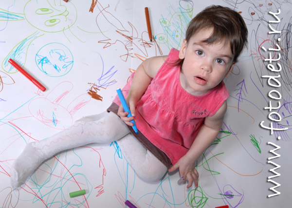 Фото детского фотографа Игоря Губарева. Самая большая картина, нарисованная ребёнком.