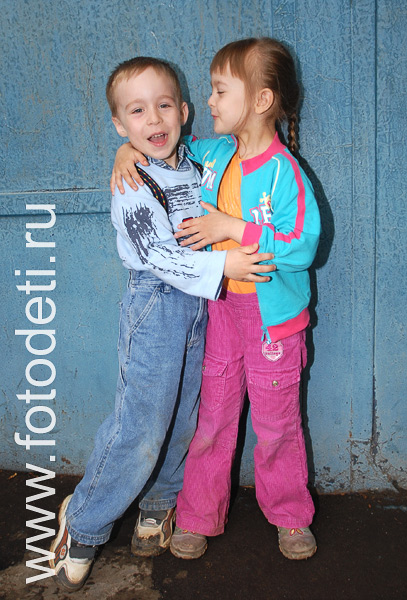 Детская социализация в процессе общения. Фотосъёмка детей в детских садах Москвы, мальчики и девочки.