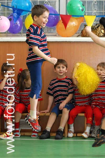 Дети на фото детского фотографа: Фотогалерея весёлых весёлых стартов.