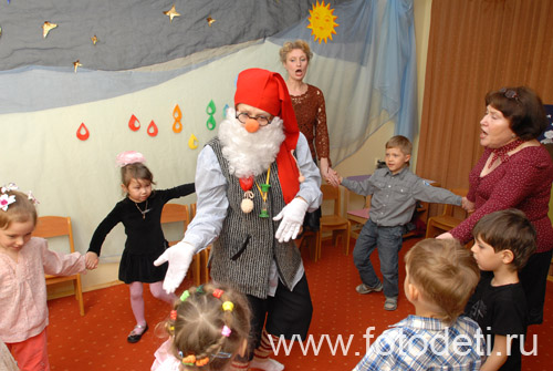 Фотогалерея детских праздников. Театрализованный познавательный праздник для детей детского центра.