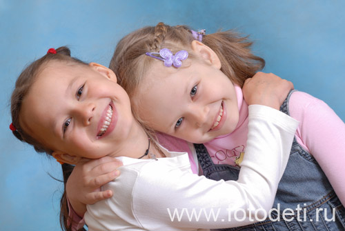 Фотографии детей в галере сайта fotodeti.ru / Дружные девчёнки.