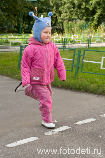 Фотка смешного малыша, на веб-сайте детского фотографа Губарева И.Н.: Детские соревнования в детском саду