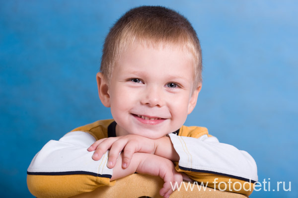 Фотография смешного ребёнка, в фотоархиве детского фотографа и психолога Губарева И.Н.: Портрет счастливого мальчика