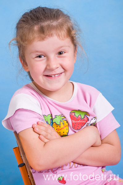 Фотка смешного малыша, на веб-сайте детского фотографа Губарева И.Н.: Портретная фотосессия в детском саду на Кантемировской