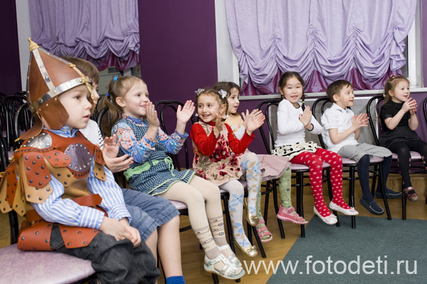 Фотографии детского праздника: Супер выступление группы клоунов на  детском празднике - Надувное шоу Питиновых
