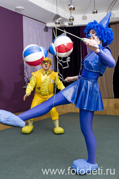 Фотографии детского праздника: Супер выступление группы клоунов на детском дне рождения - Надувное шоу Питиновых