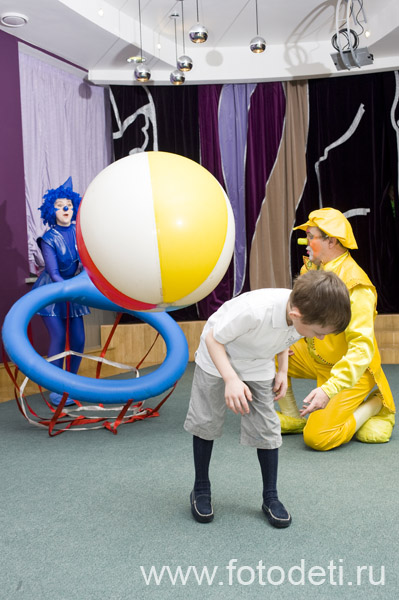 Фотографии детского праздника: Замечательное представление семьи клоунов на детском дне рождения - Надувное шоу Питиновых