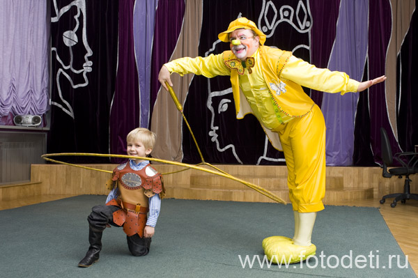 Фотографии детского праздника: Незабываемое шоу семьи клоунов на детском дне рождения - Надувное шоу Питиновых