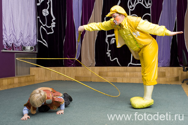 Фотографии детского праздника: Супер выступление группы клоунов на  детском празднике - Надувное шоу Питиновых