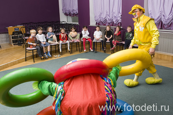 Фотографии детского праздника: Как превратить день рождения ребёнка в настоящую сказку?  Организовать выступление клоунов  «Надувное шоу Питиновых