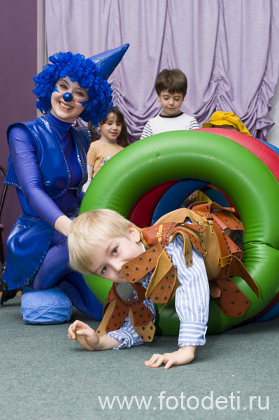 Фотографии детского праздника: Как сделать детский день рождения настоящей сказкой?  Заказать выступление группы клоунов  «Надувное шоу Питиновых