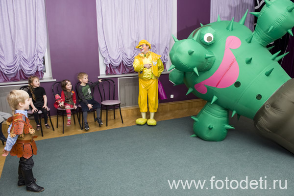 Фотографии детского праздника: Как сделать праздник для детей настоящей сказкой?  Заказать выступление клоунов  «Надувное шоу Питиновых