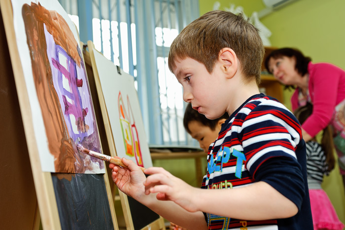 Фото Игоря Губарева: Занятия живописи для дошкольников.