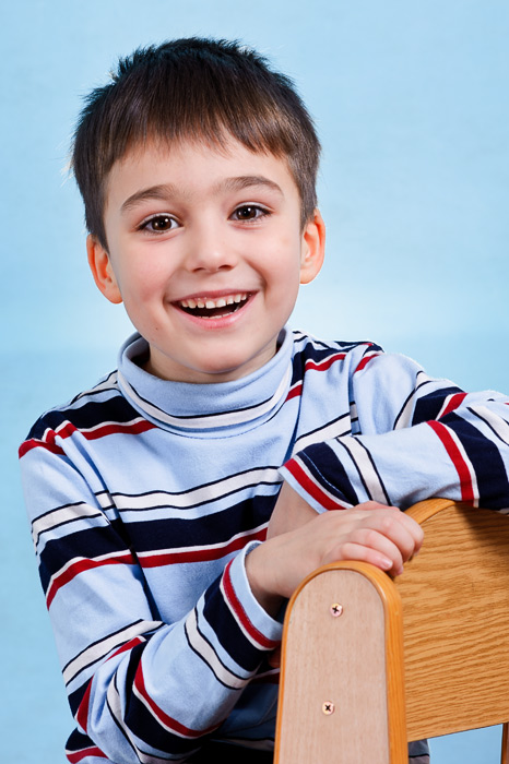 Фото Игоря Губарева: Использование стульчика при создании детского портрета.