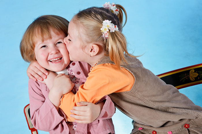 Фото Игоря Губарева: Дети могут демонстрировать истинные чувства друг к другу.