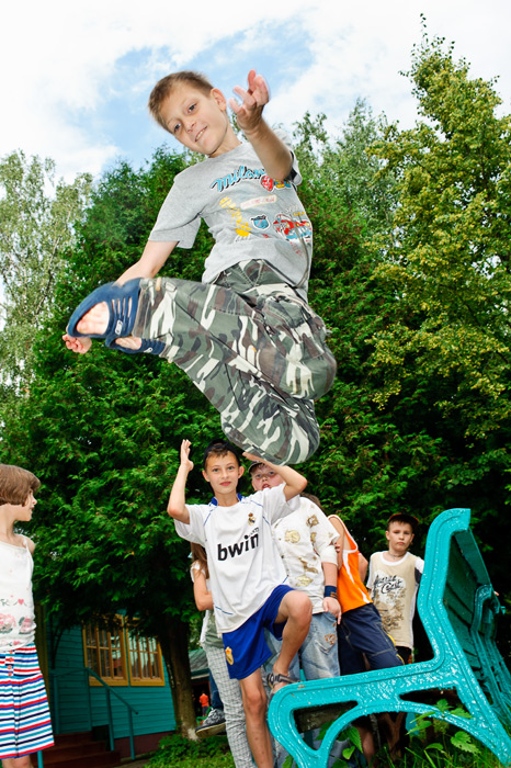 Фотоработы Игоря Губарева: Дети любят бегать, прыгать и скакать.
