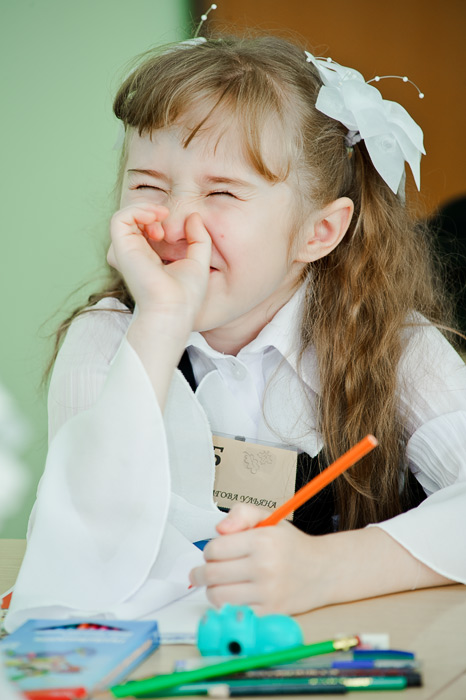 Фото, сделаны на уроках в школе г. Королёва. Смешные лица школьников.