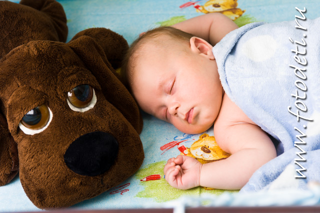 Профессиональное фото ребёнка / Ребёнок может быть послушным и воспитанным с рождения... Во время сна.