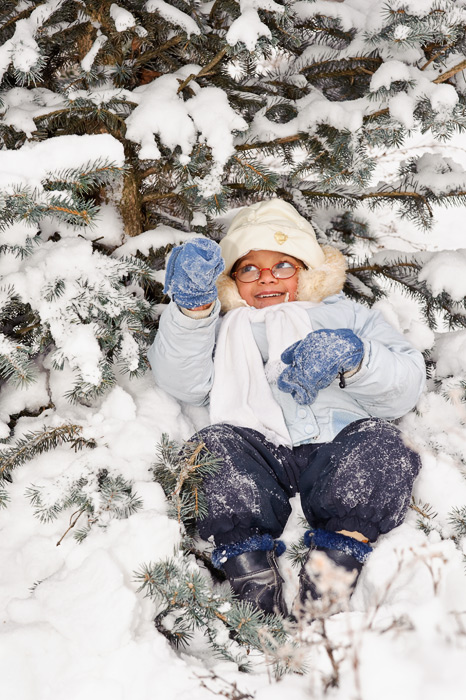Вы увидите мир глазами ребёнка, да и ценители ваших фото также смогут получить такое же удовольствие. Африканская снегурочка в Сокольниках.