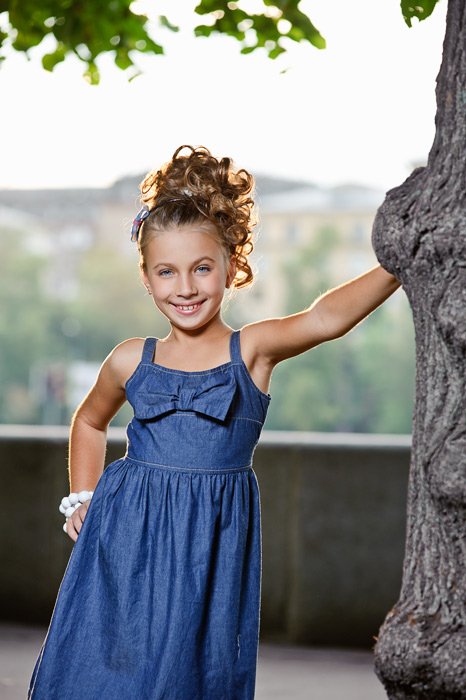 Детский фотограф Губарев Игорьпредставляет позитивные фото детейв фотогалереях сайта.. Бизнес фотосъёмка маленьких фотомоделей для каталога производителей модной одежды для детей.