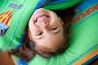 Забавное фото девочки для фотокниги "Один день из жизни детского сада"
