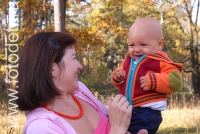Радостное общение мамы с ребёнком , фотография на сайте fotodeti.ru