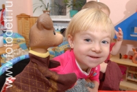 Дети любят кукольный театр, фотографии детей на авторском сайте детского фотографа