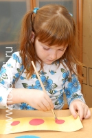 Развитие аккуратности у детей, фотография из галереи «Дети рисуют