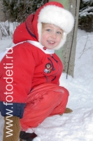 Игры со снегом, фото детей в фотобанке fotodeti.ru