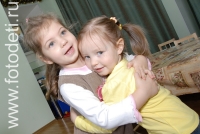 Две подружки в детском саду , фотография на сайте fotodeti.ru