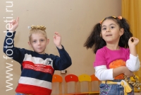 Музыкальное занятие в детском центре, фотоизображения маленьких музыкантов