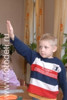 Ребёнок готов отвечать, фото из архива детского фотографа