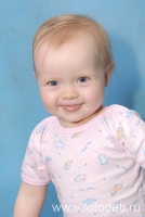 Умильный младенец на фотографии детского фотографа Игоря Губарева, фотография детского фотографа Игоря Губарева