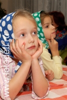 Дети на масленице, фото детей в фотобанке fotodeti.ru
