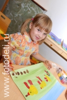 Дети с удовольствием рисуют в детском саду, фотография из галереи «Дети рисуют