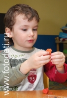 Увлекательные занятия для детей, фото ребёнка из галереи «Творческие занятия для детей