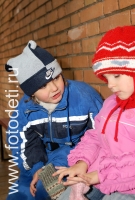Фотографии детей на детской площадке , фотография на сайте fotodeti.ru