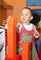 Самая высокая башня, фото детей в фотобанке fotodeti.ru
