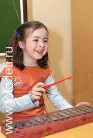 Обучение нотной грамоте в Москве, фотоизображения маленьких музыкантов