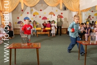 Весёлые командные состязания в детском саду, на фотографиях ярких моментов детских праздников