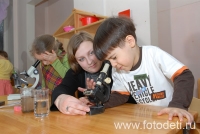 Развитие исследовальской активности у детей, фотография детского фотографа Игоря Губарева