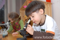 Мальчик с микроскопом, фотография детского фотографа Игоря Губарева